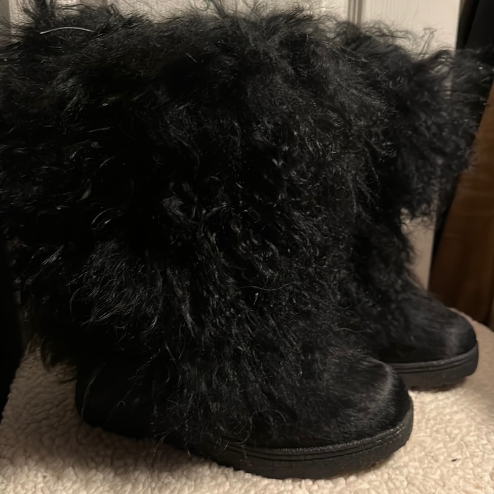 New BearPaw Boetis Black (Size 7)
